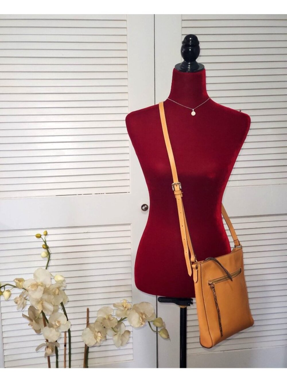 NWOT G.I.L.I. Women's Honey Brown Leather Flat Double Zip Crossbody 1438 - Picture 10 of 11